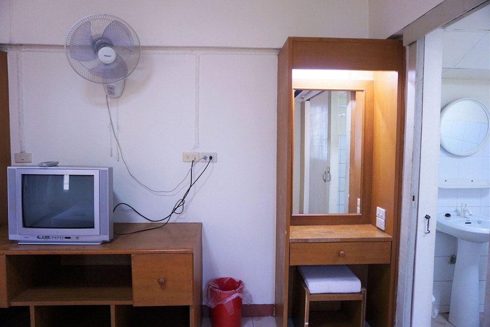 Water Well Guest House 20/21