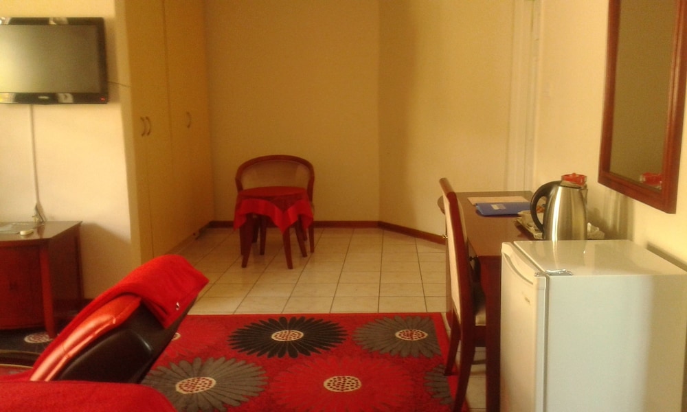 Comfort Palace Guest House Francistown 13/21