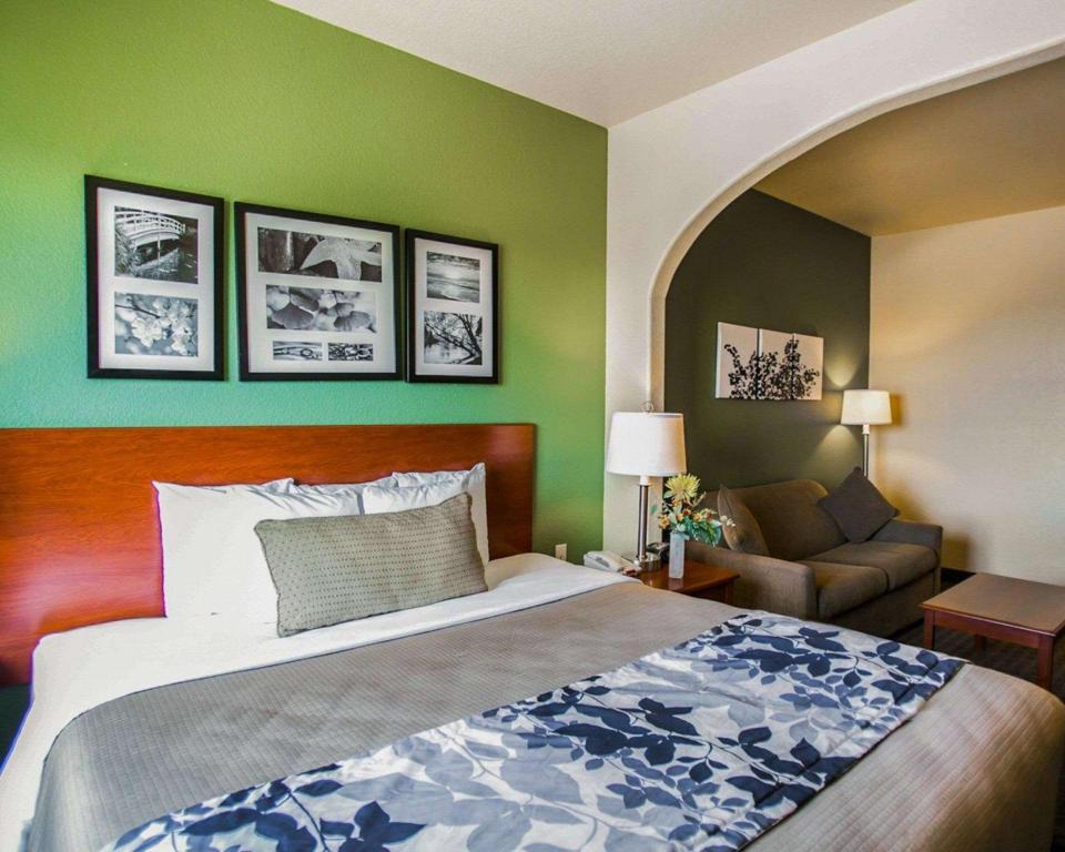 Upgrade, Suite, King Bed