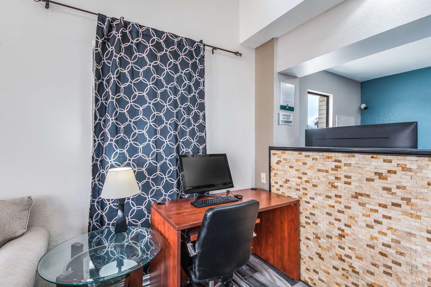 Quality Inn Near Medical Center 14/19