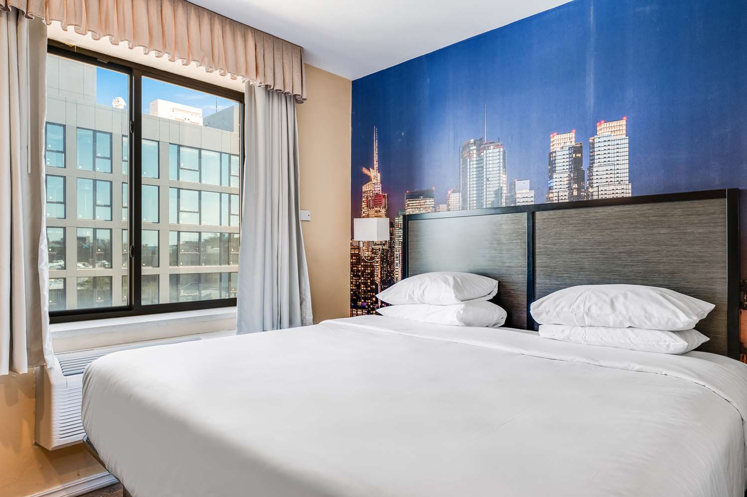 Room, King Bed