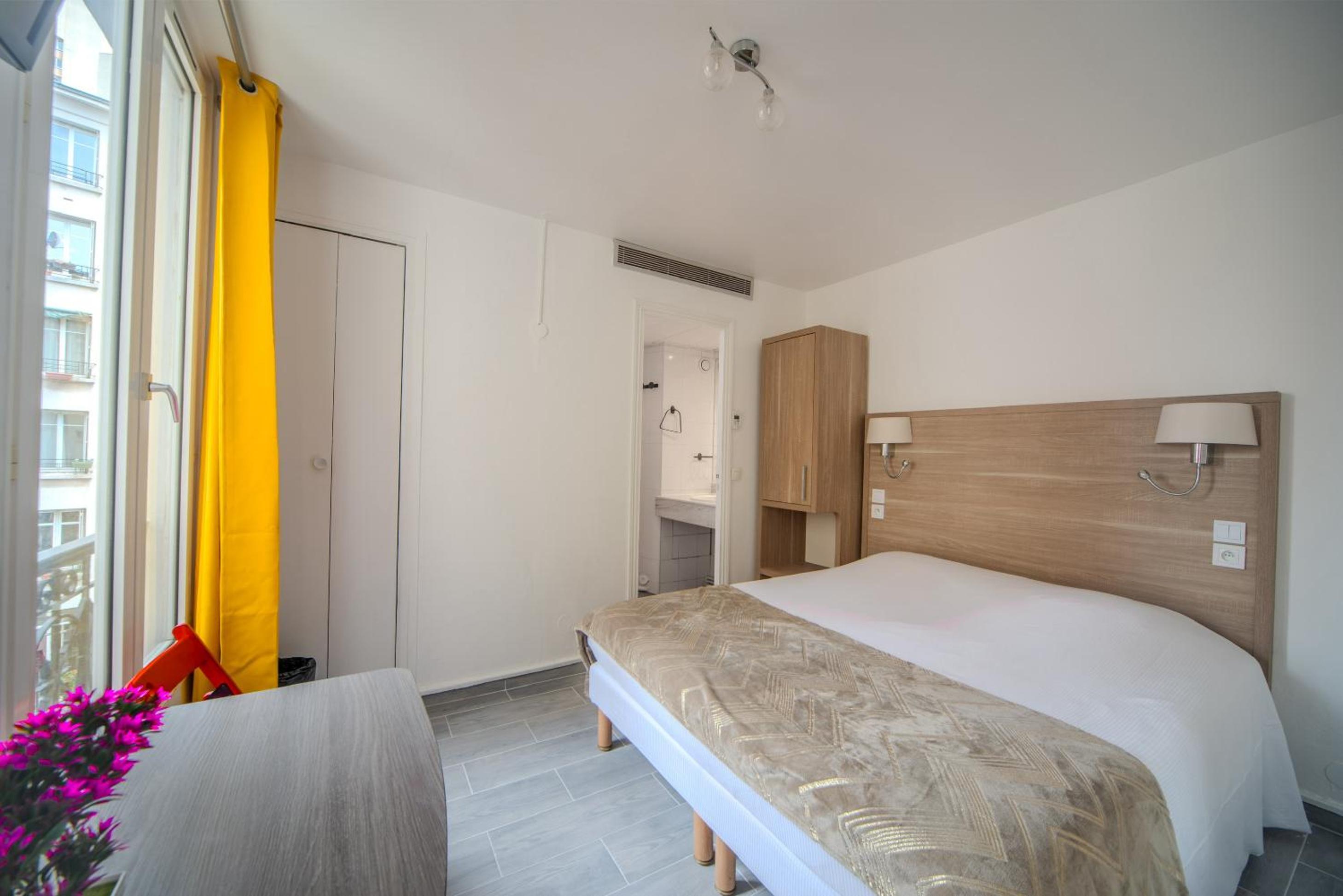 Female Dorm, Female Only, 4 Beds