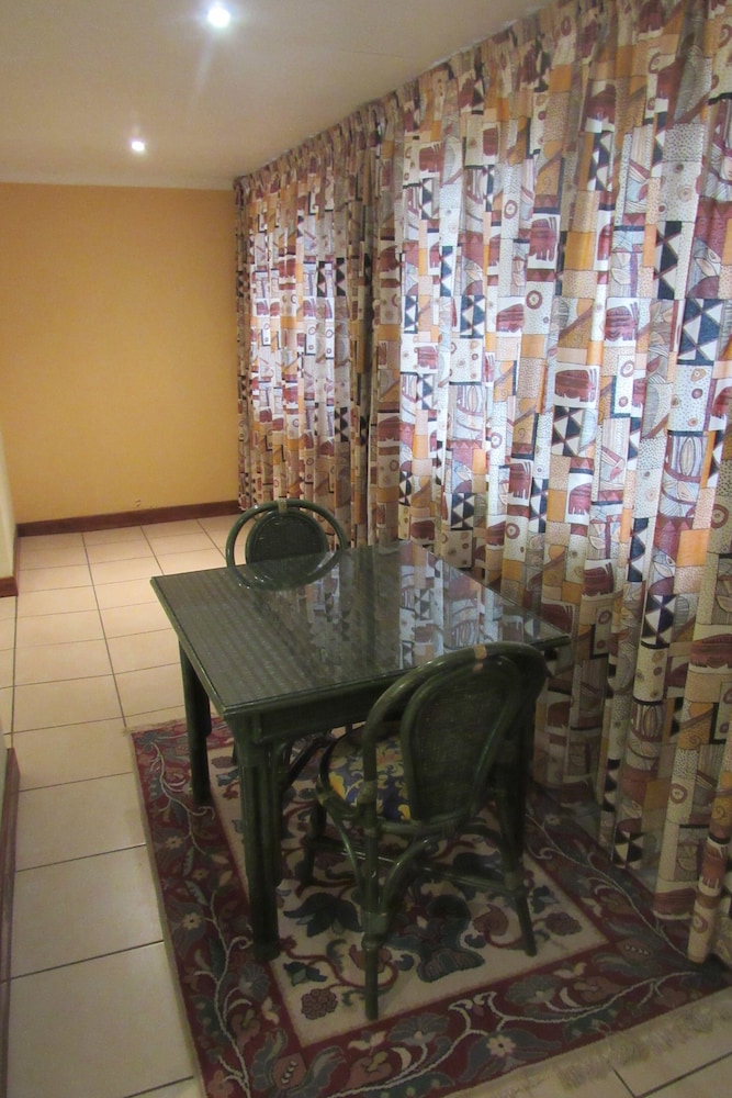 Emafini Country Lodge 21/57