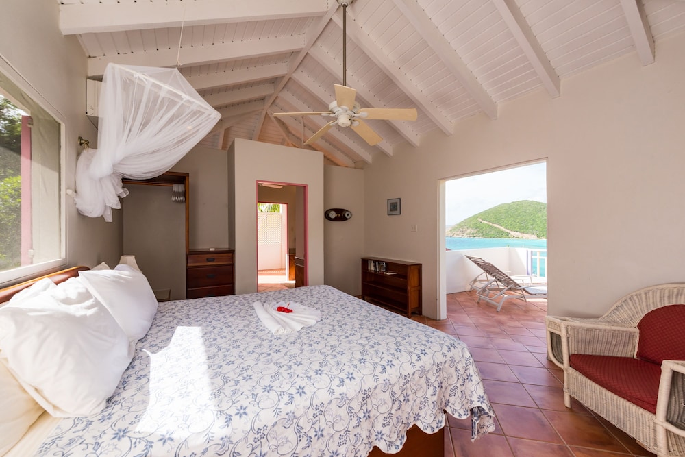 White Bay Villas 12/50