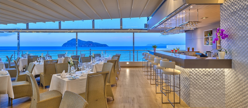 Porto Platanias Beach Resort & Spa 34/50