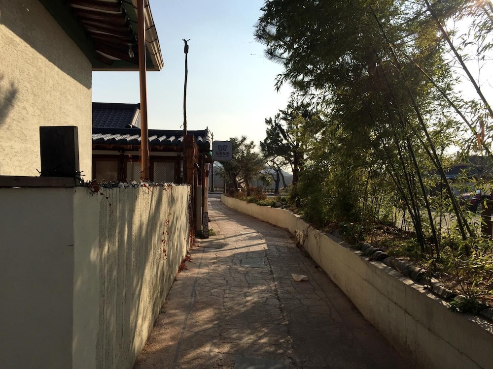 Dorandoran Guesthouse 37/47