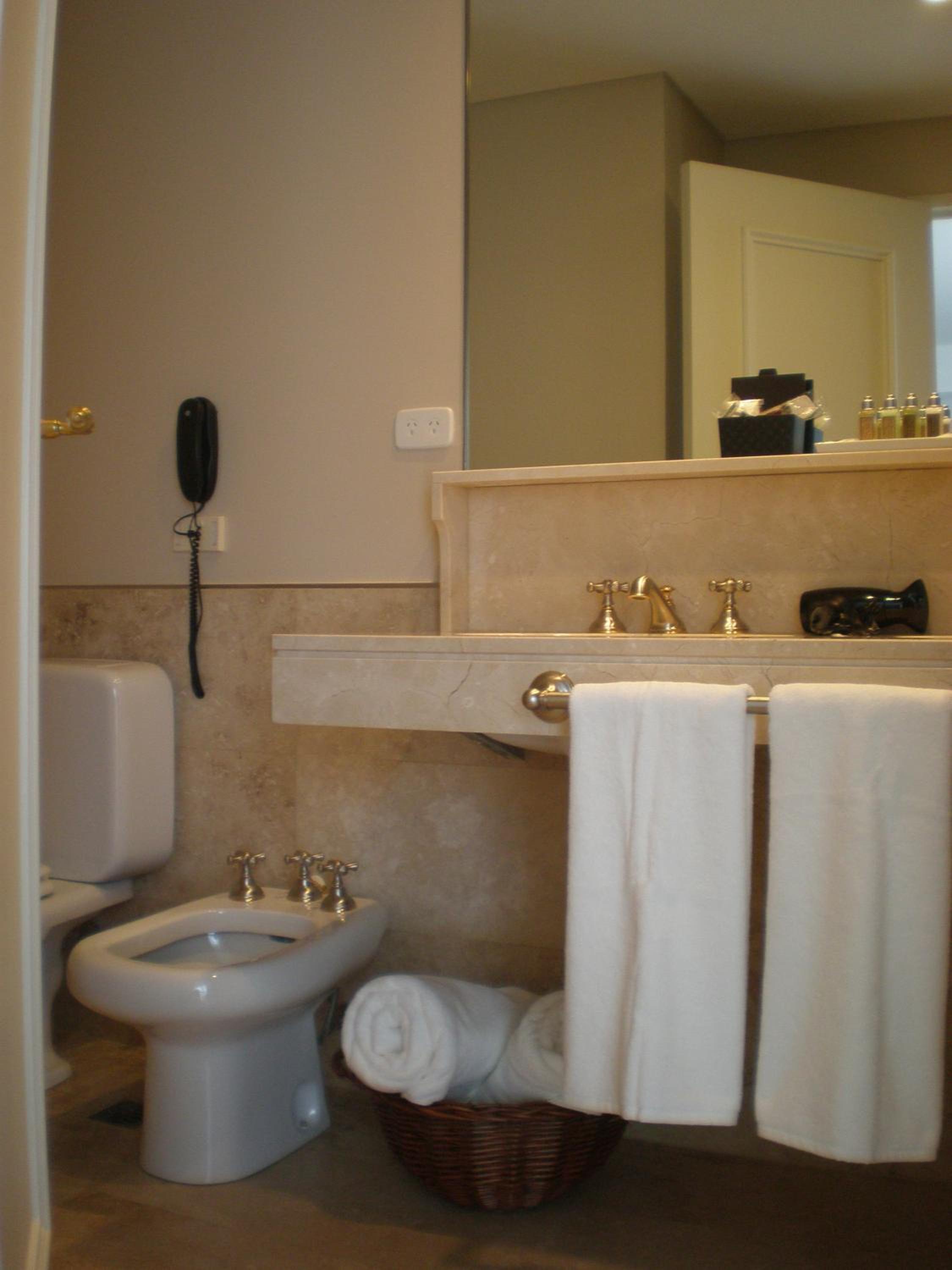 Room, Twin Beds