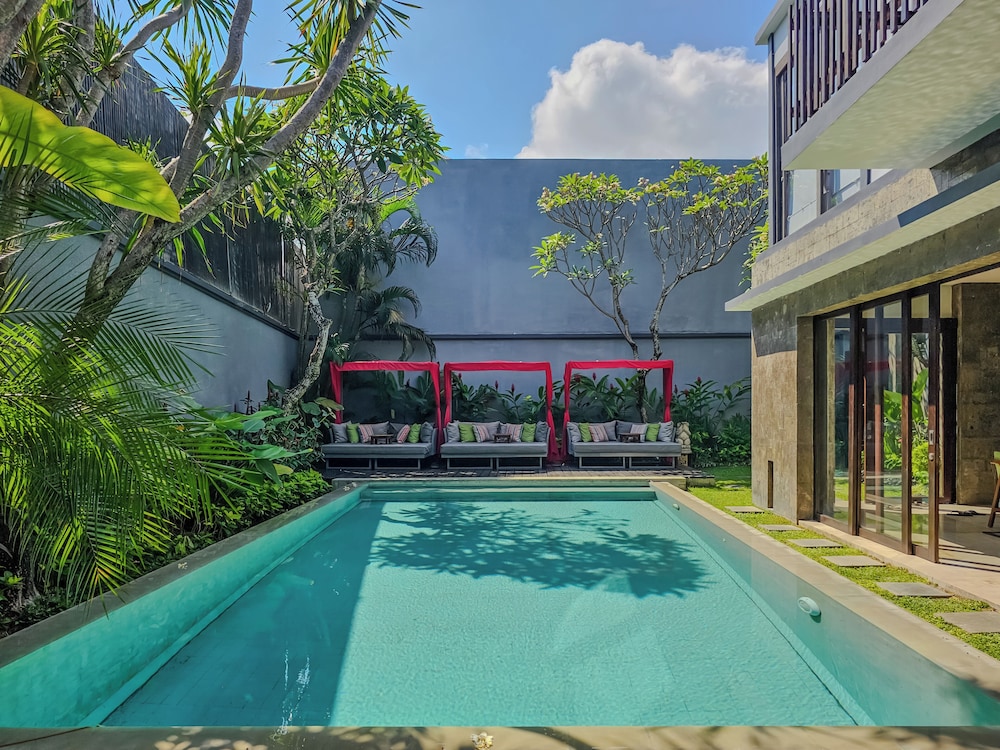 Seminyak Icon 37/70