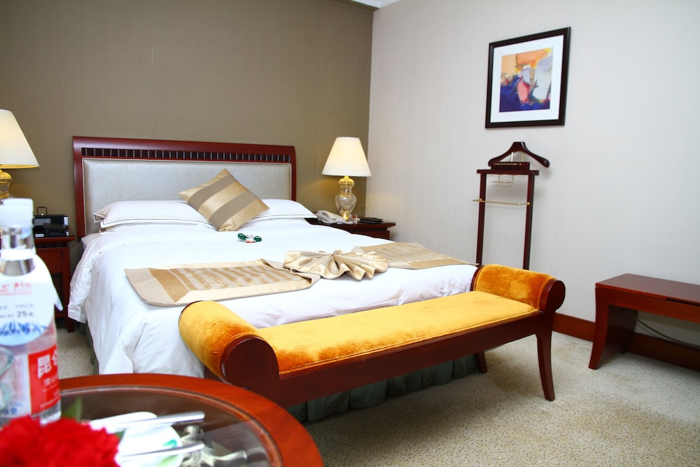 The Pavilion Hotel 22/50