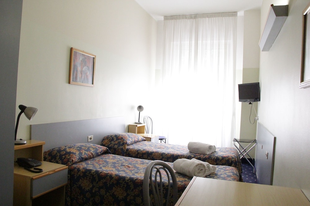 Hotel Lugano 20/28