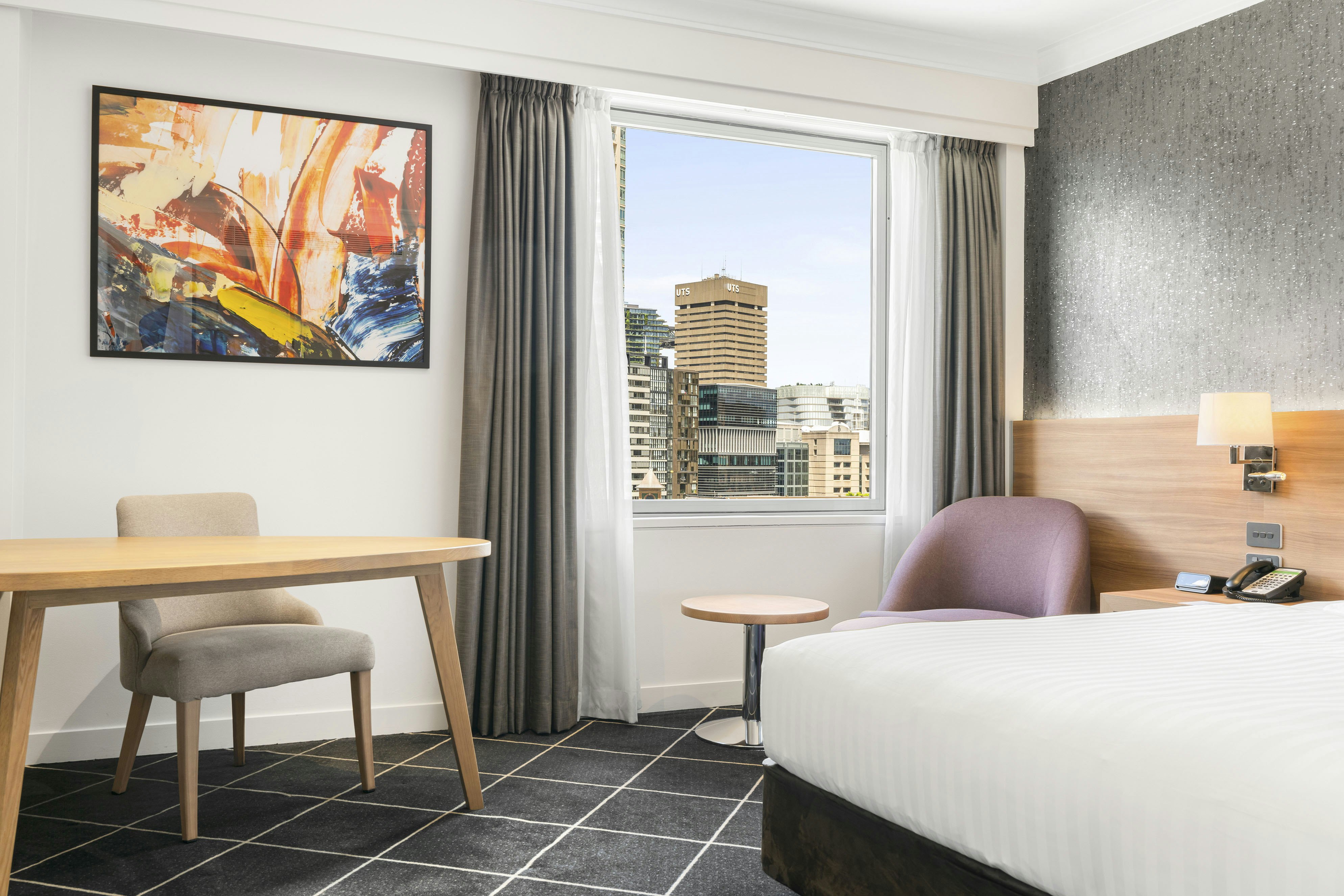 Furama Darling Harbour 10/17