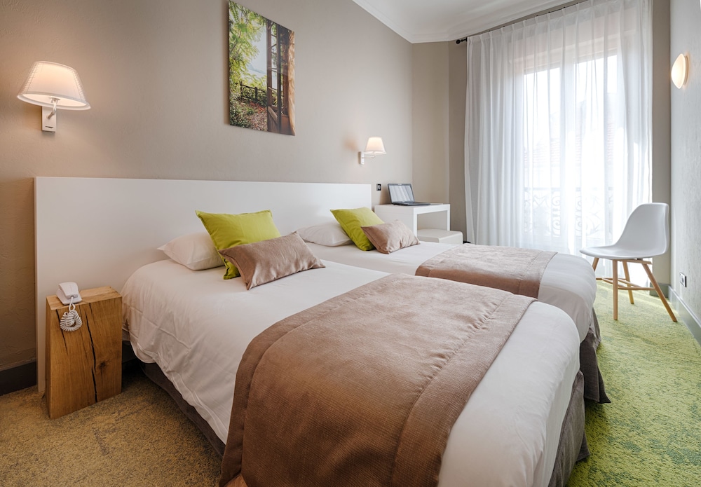 SUPERIOR, DOUBLE BED