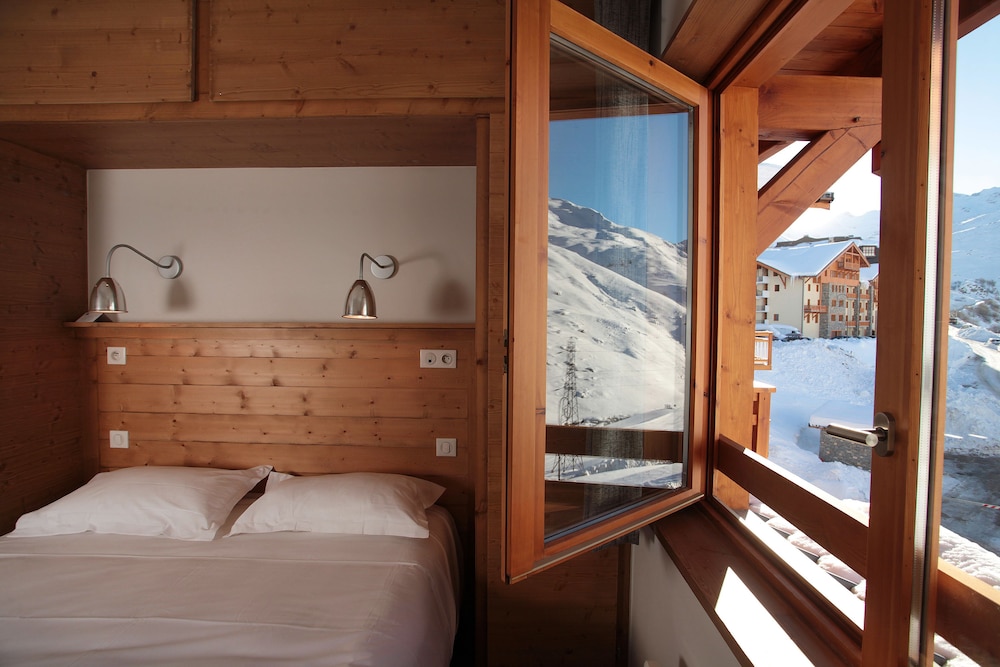 1 Bedroom, Apartment, Double and Bunk Bed, Village View