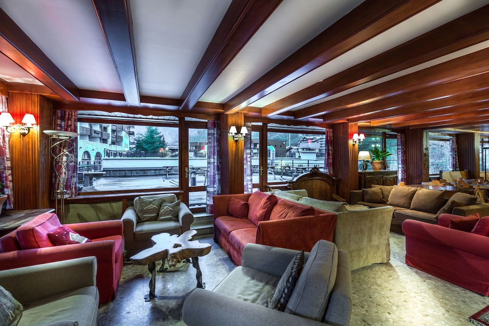 Hotel Les Cretes Blanches 40/51
