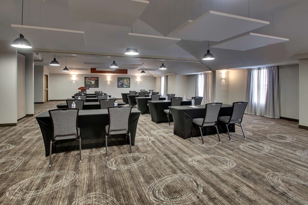 Drury Inn and Suites San Antonio Northwest Medical Center 43/50