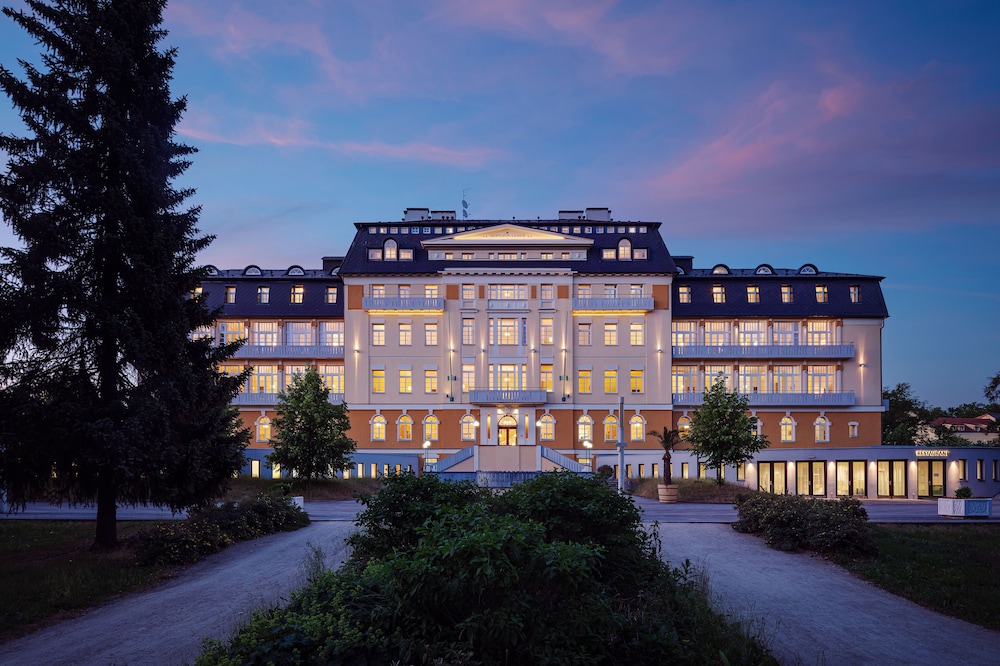 Kur Hotel Harvey 2/49