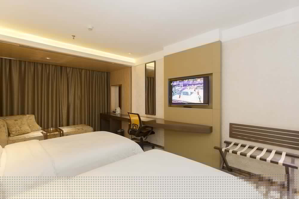 Kaiserdom Hotel Huayue 13/50