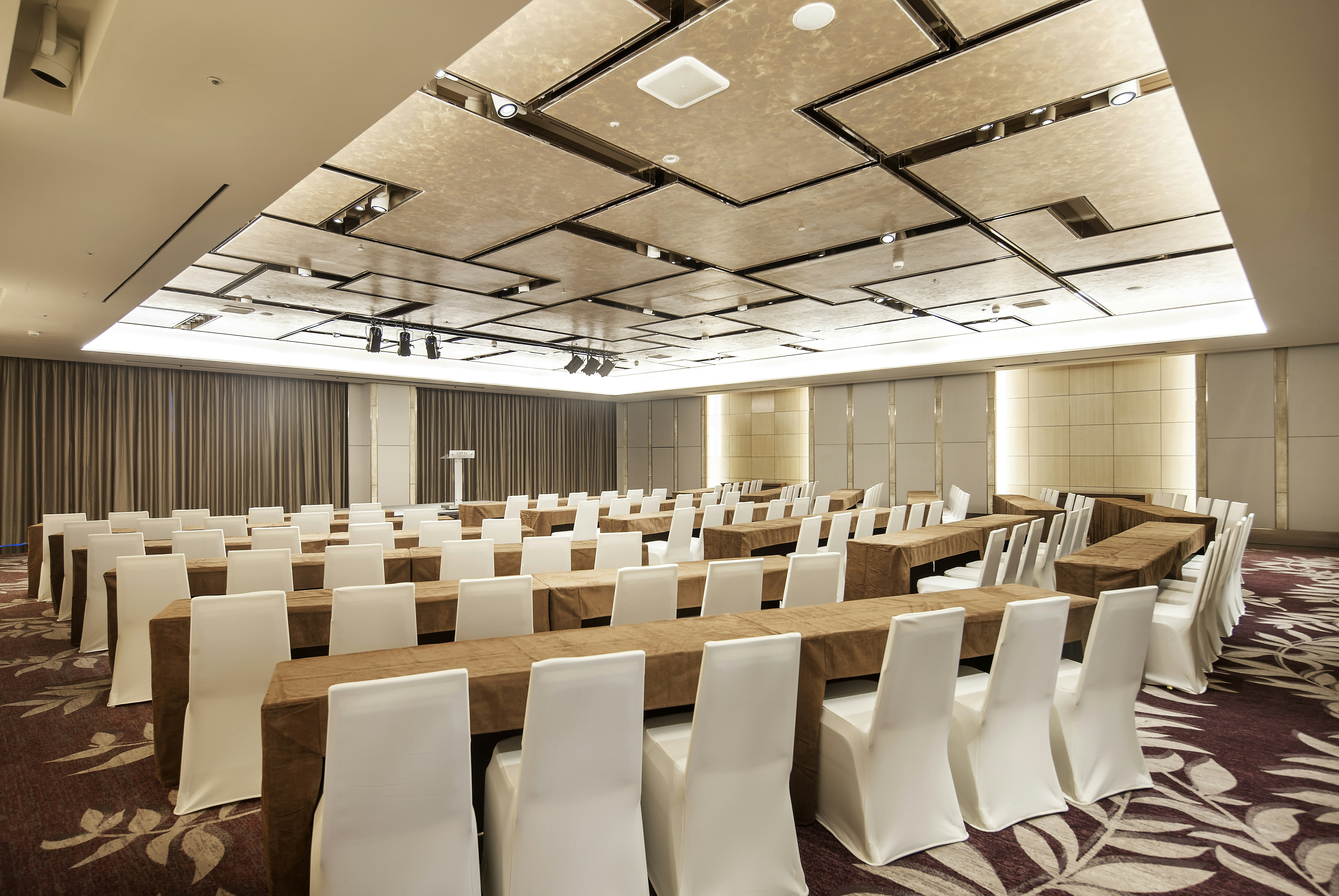 LOTTE HOTEL HANOI 51/72