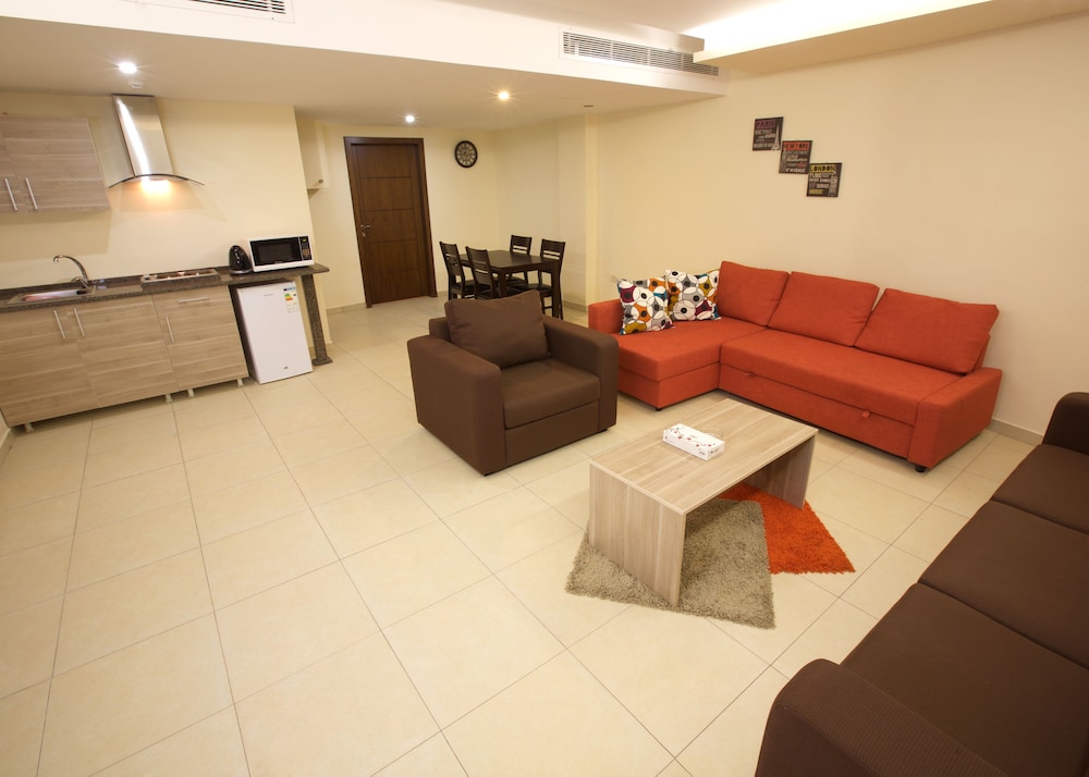 Lujain Hotel Suites 32/50