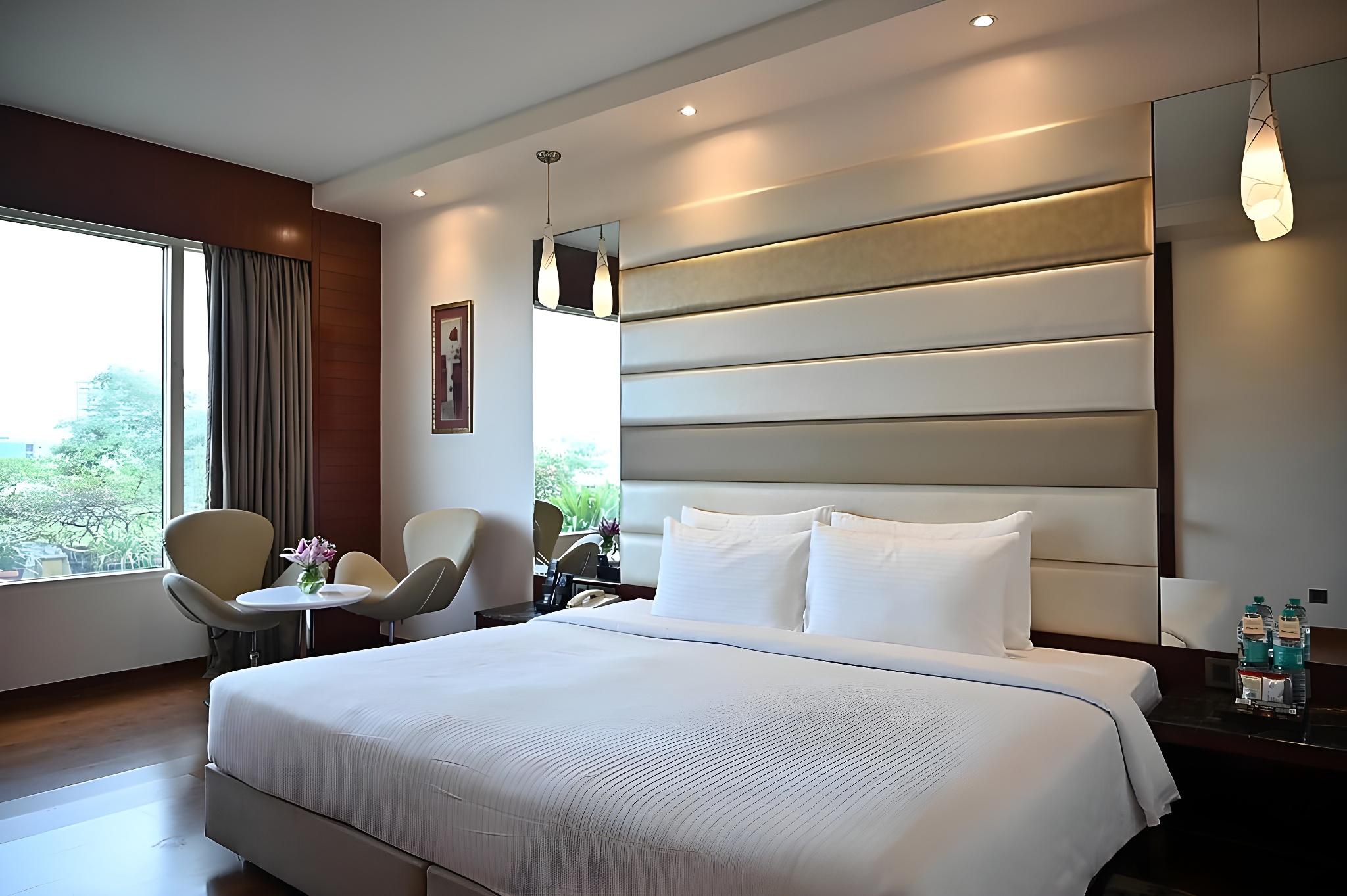 غرفة بريميير، Daspalla Hotel Hyderabad 2/2