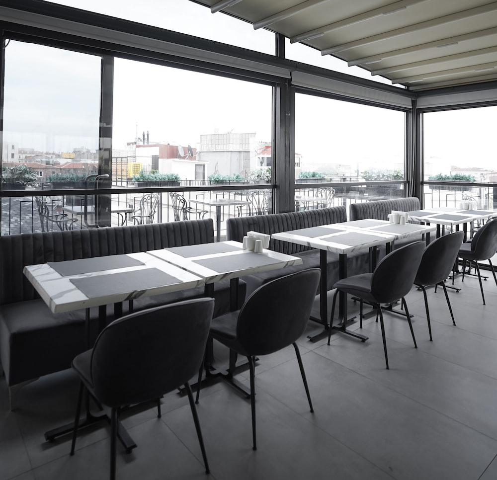Misafir Suites 8 Istanbul. 58/70
