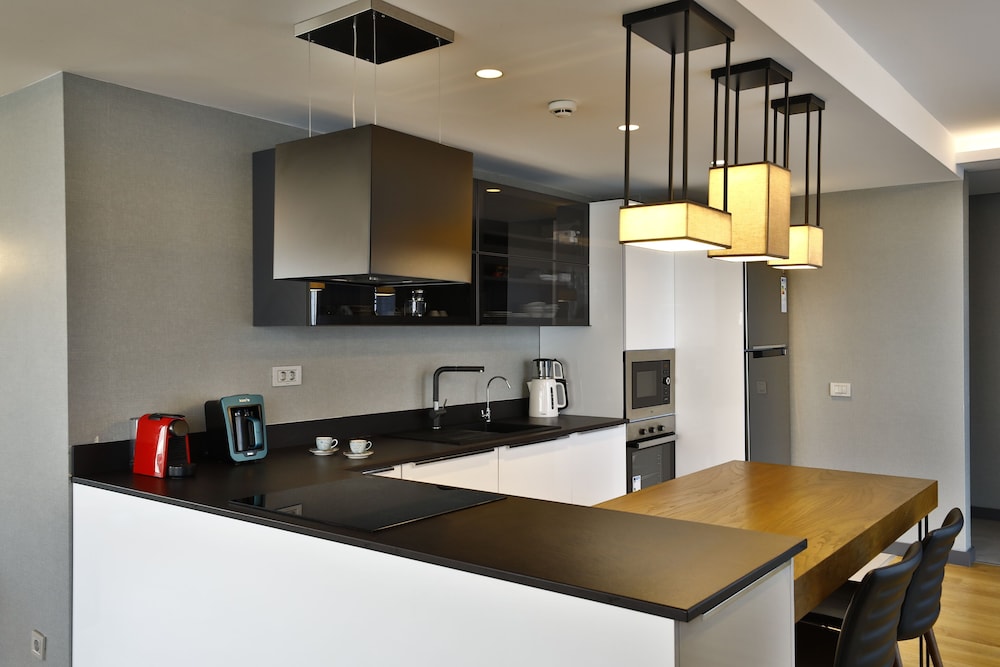 Mare Deluxe Residences and Villas 8/57