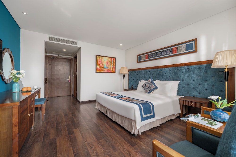 SUPERIOR, DOUBLE BED, BALCONY