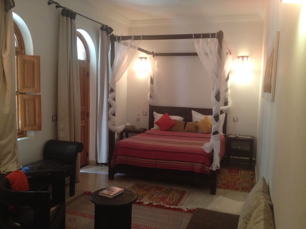 Riad Mariana 11/41
