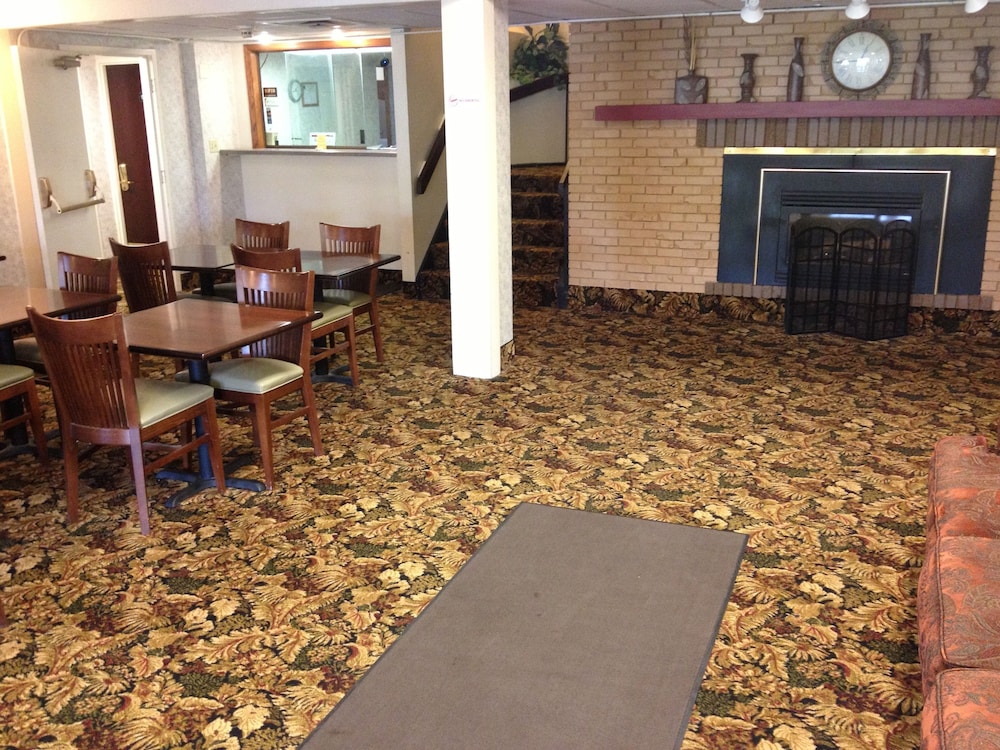 Budget Host Inn 44/60