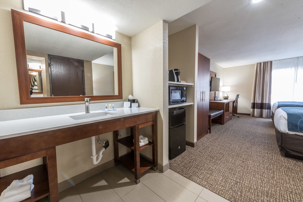 Comfort Inn Suites Pinetop Show Low 15/28
