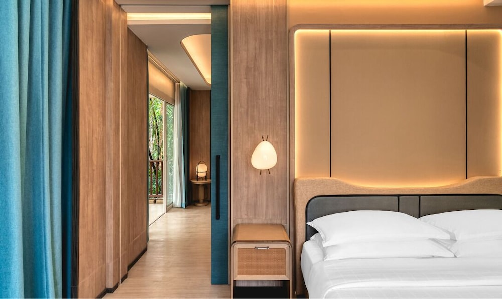 2 Bedrooms, Club, 2 King Beds, Plunge Pool