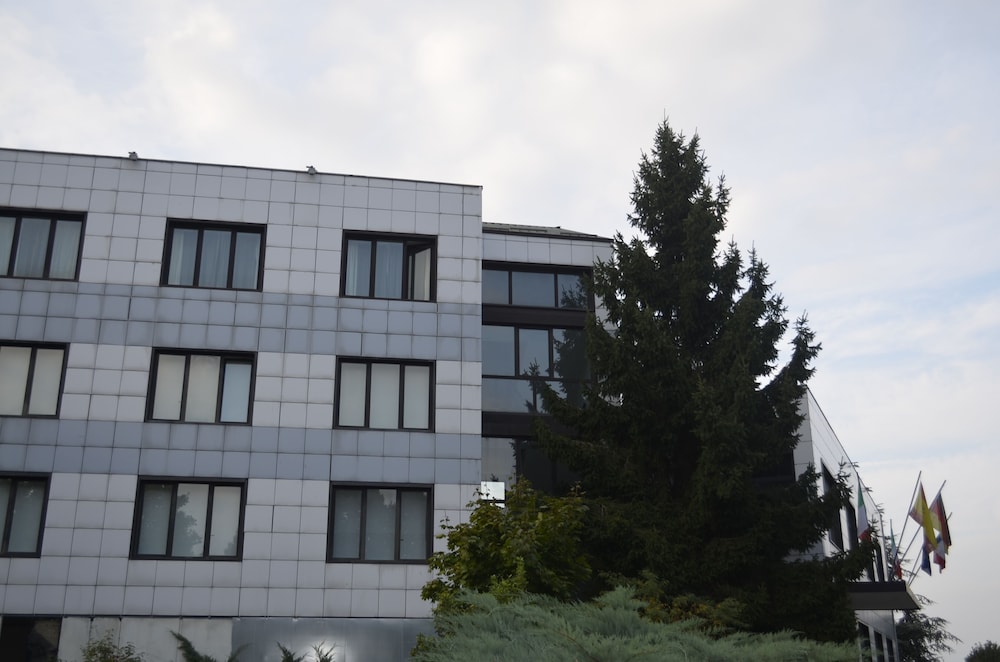 Hotel Cavalieri Pinerolo 1/27