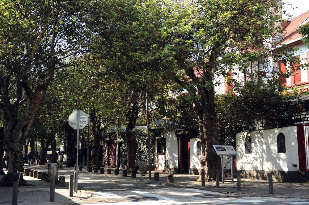Boutique Hotel Antinea 72/76