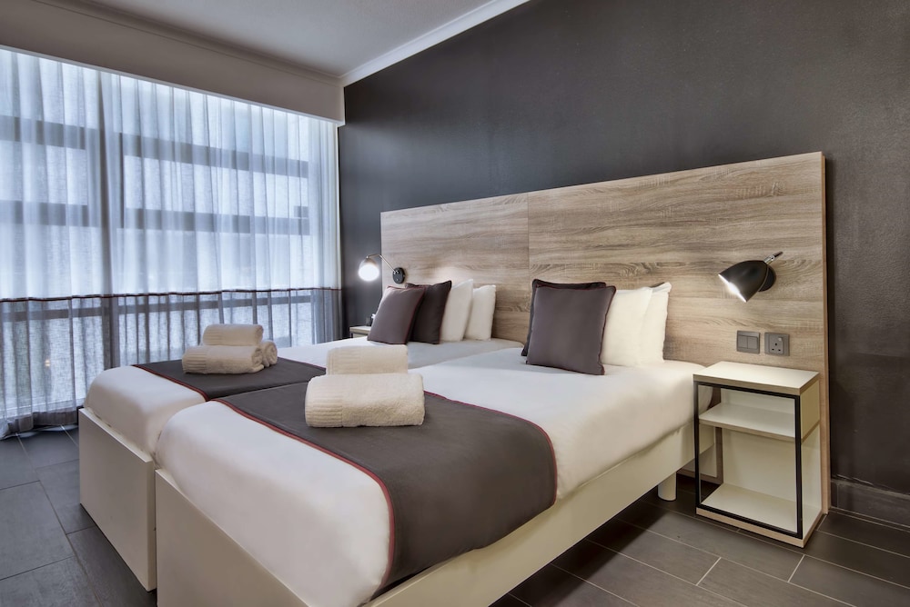 BE HOTEL 27/78