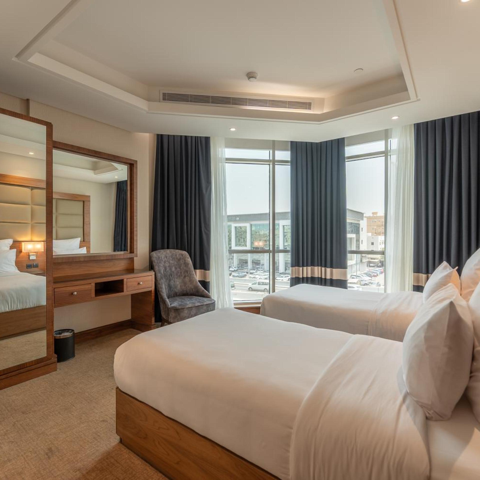 فندق ويك اند صاري(Weekend Hotel Sari) 18/80
