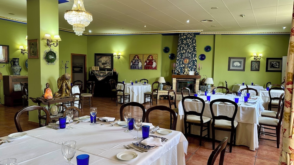 El Curro Hotel Rural 36/50