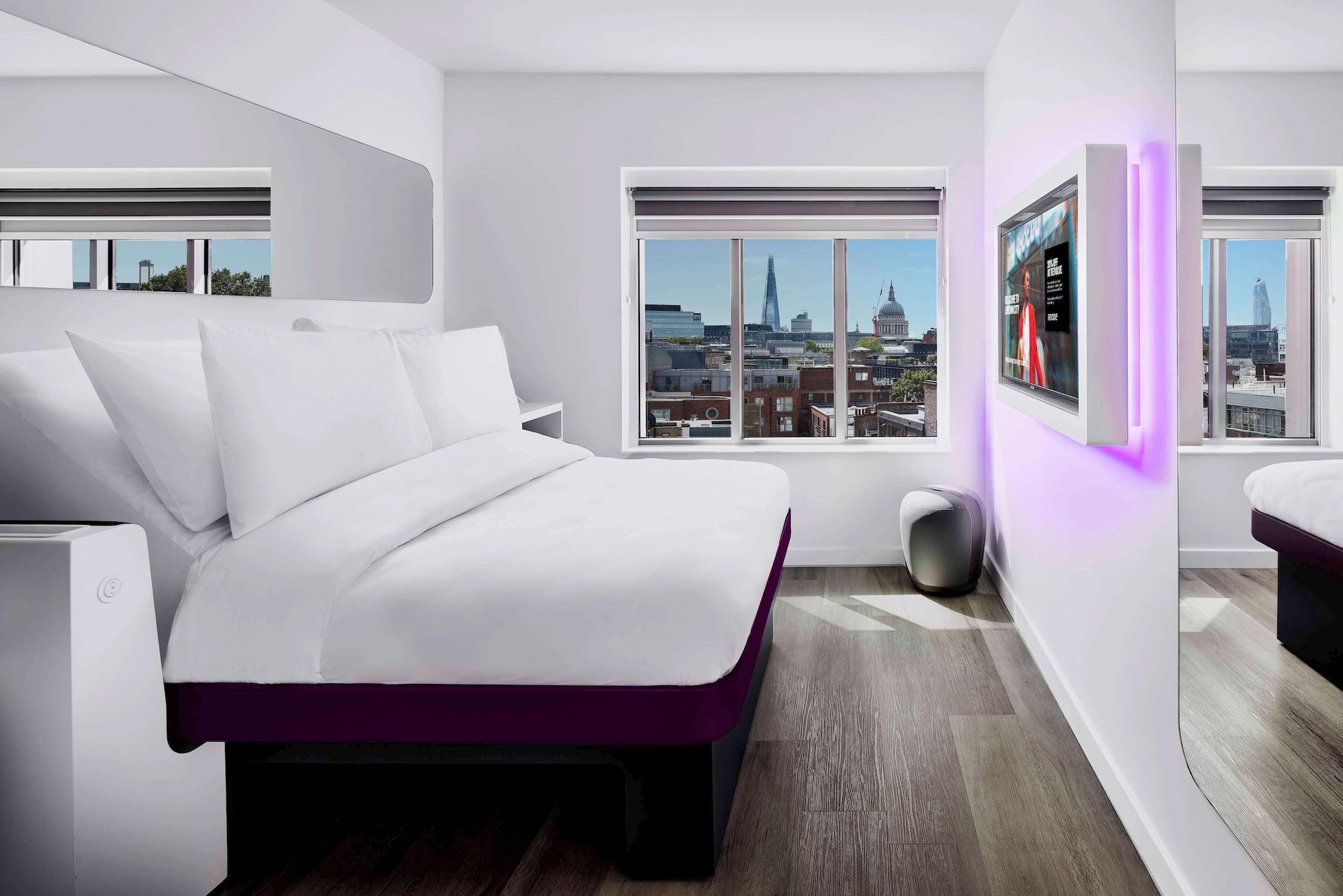 Premium, Double Bed, City View