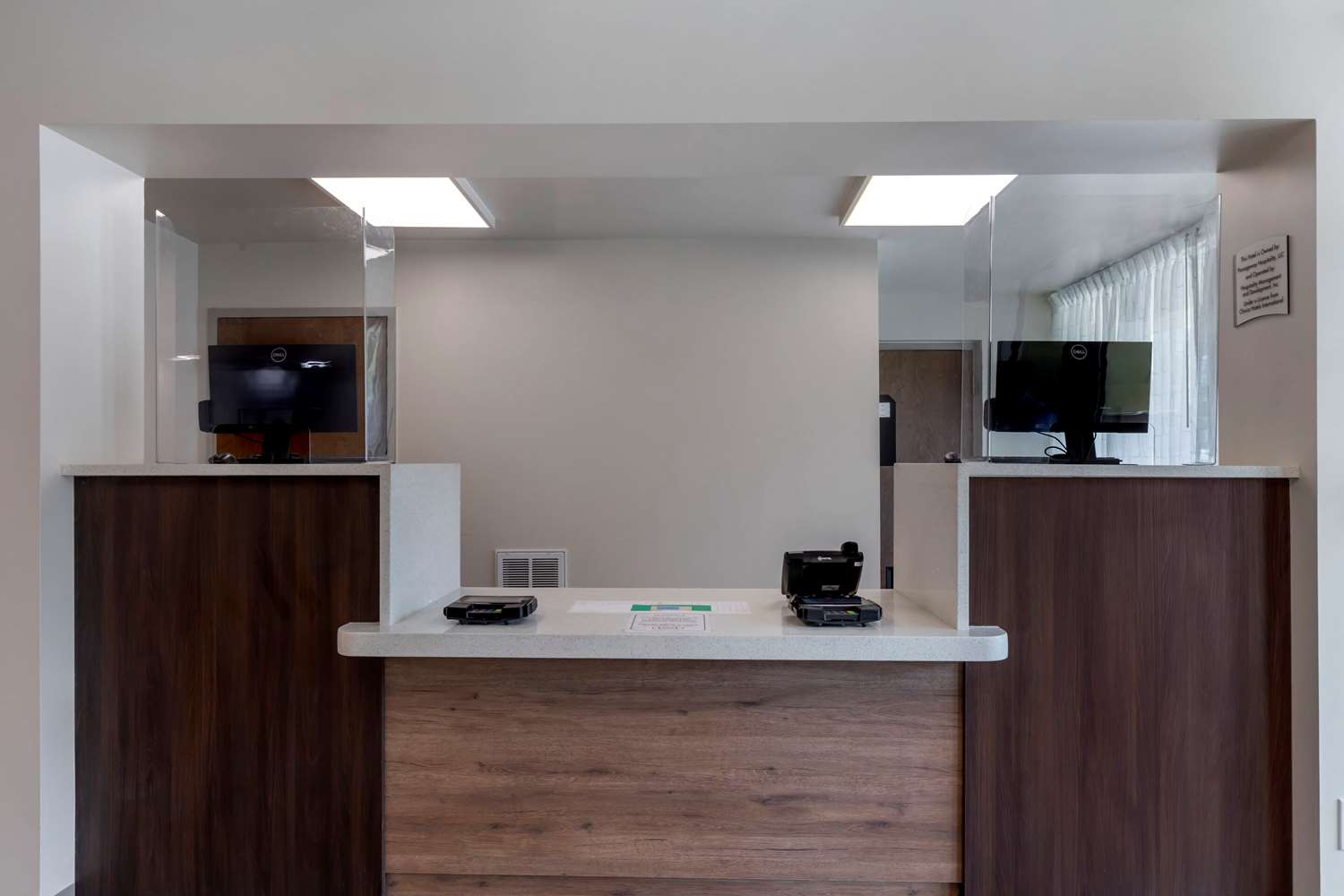 Quality Inn Saint Petersburg North - Tampa Bay 8/33