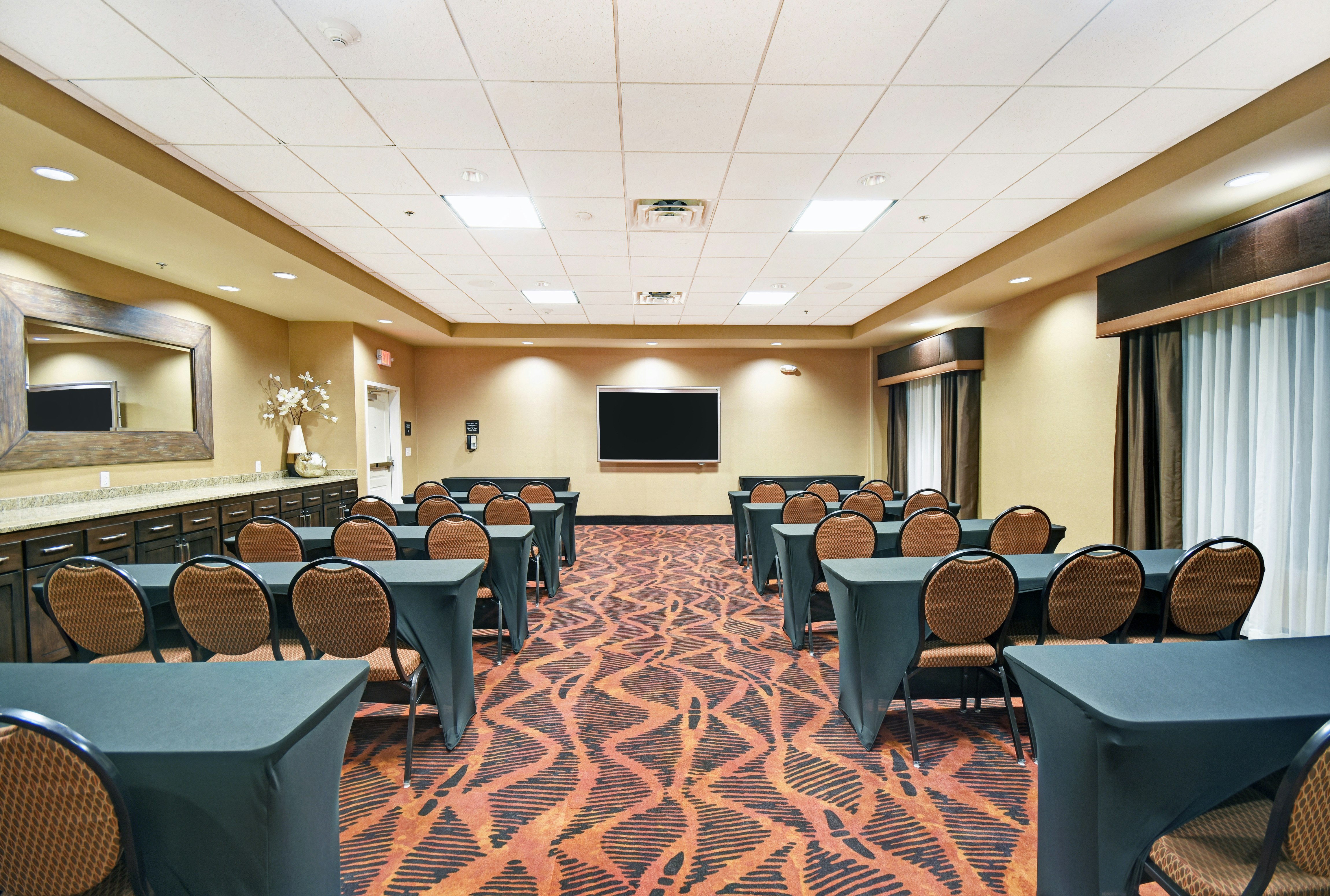 Hampton Inn and Suites Milwaukee Franklin 40/44