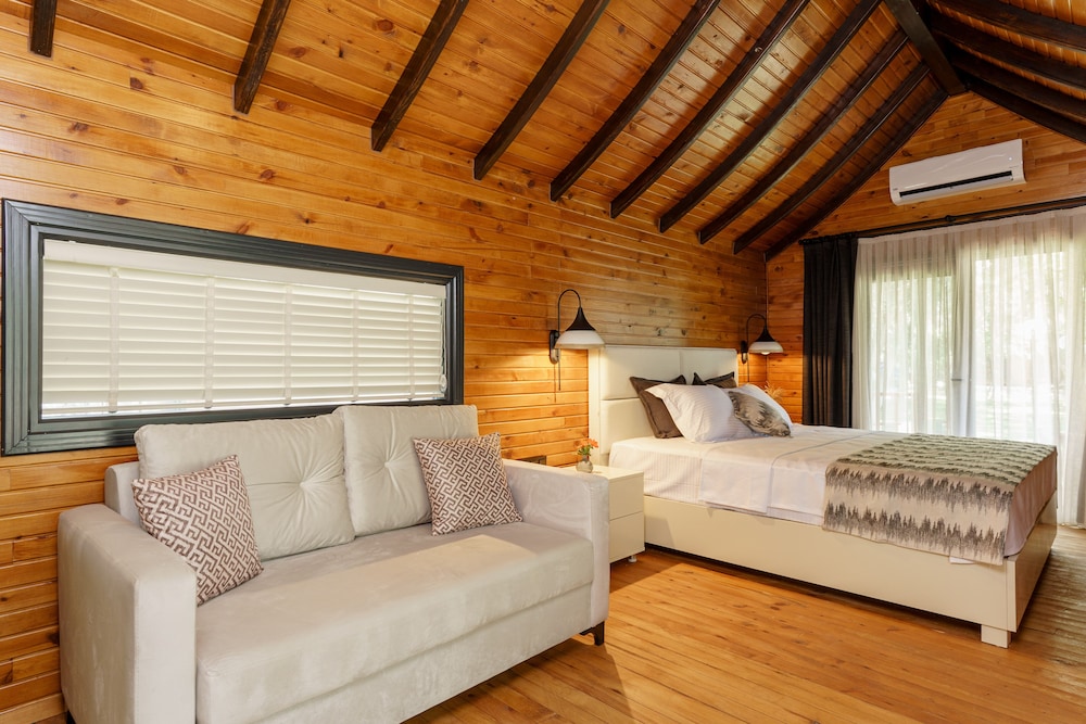 Dolce Vita Luxury Bungalows 10/50