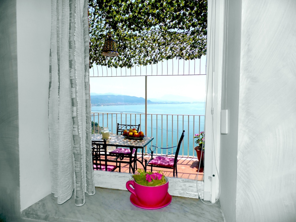 Bed And Breakfast Dimora Carlo Iii 28/43
