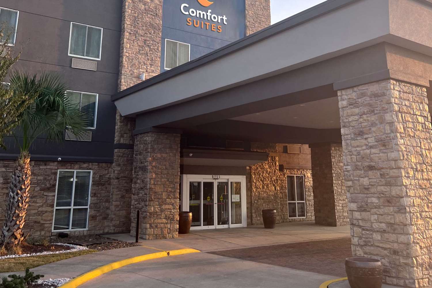Comfort Suites Seabrook Kemah 4/11