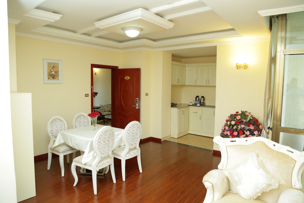 Sheger Royal Hotel 23/29
