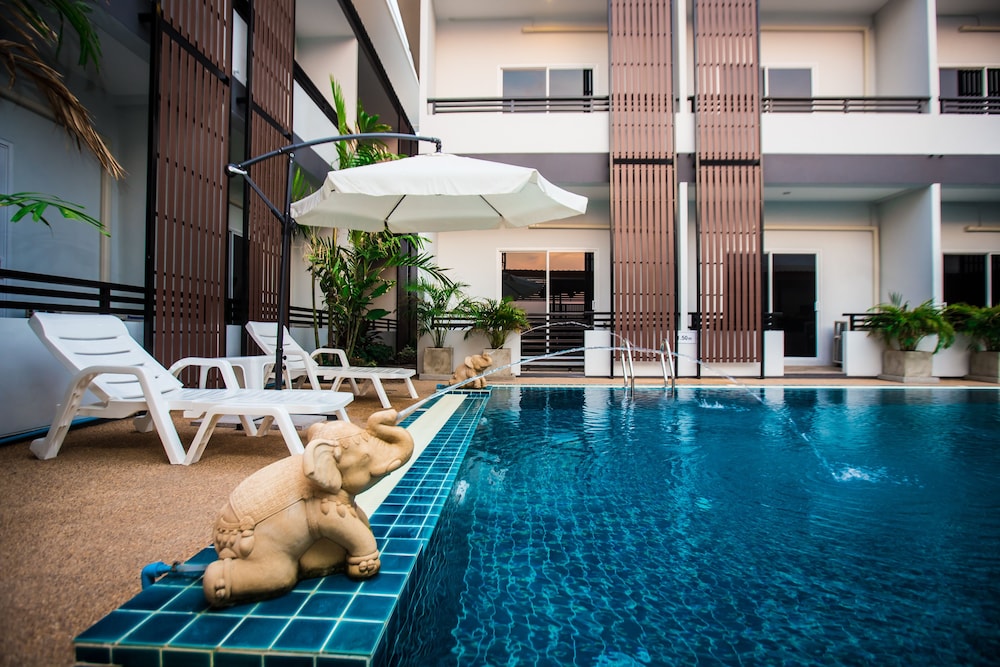 The S.G Hotel 32/44