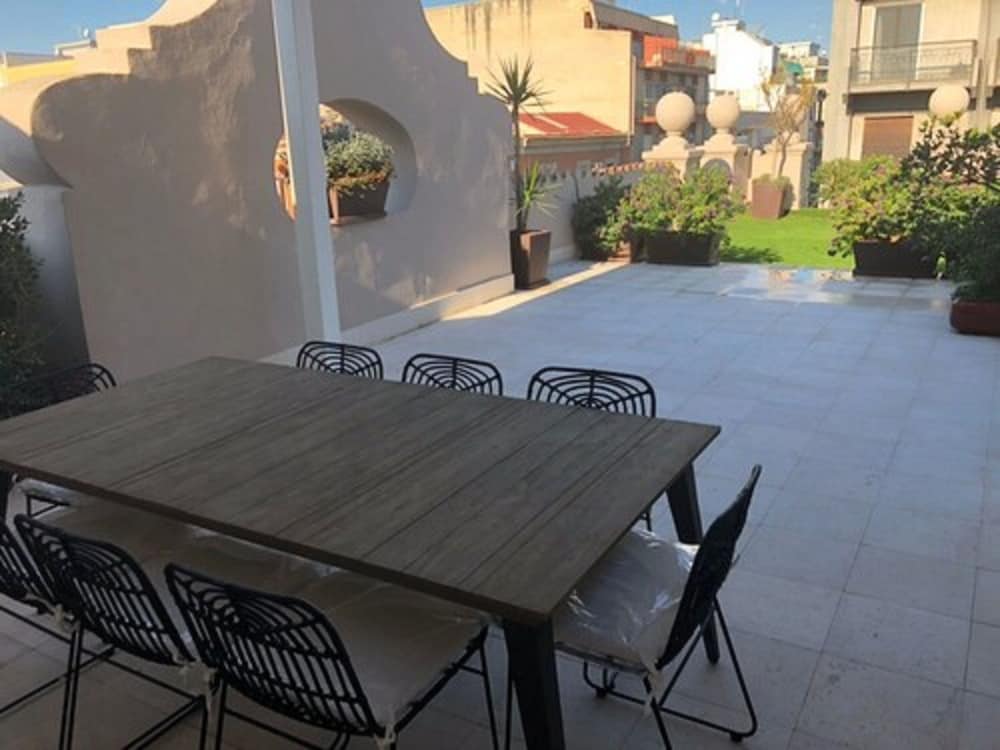 200 Rooms And Terrace 54/54