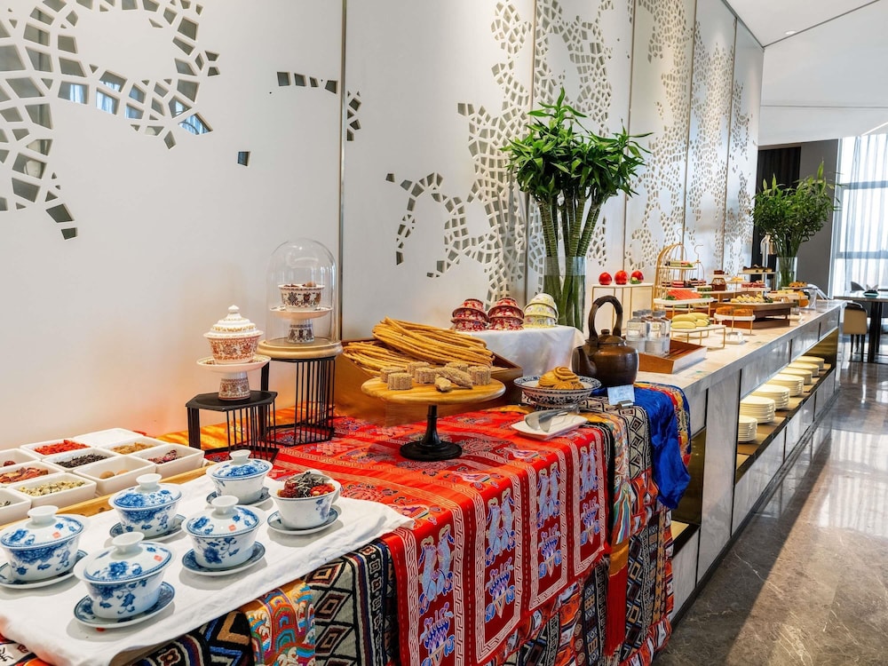 Mercure Xining Haihu CBD 28/50