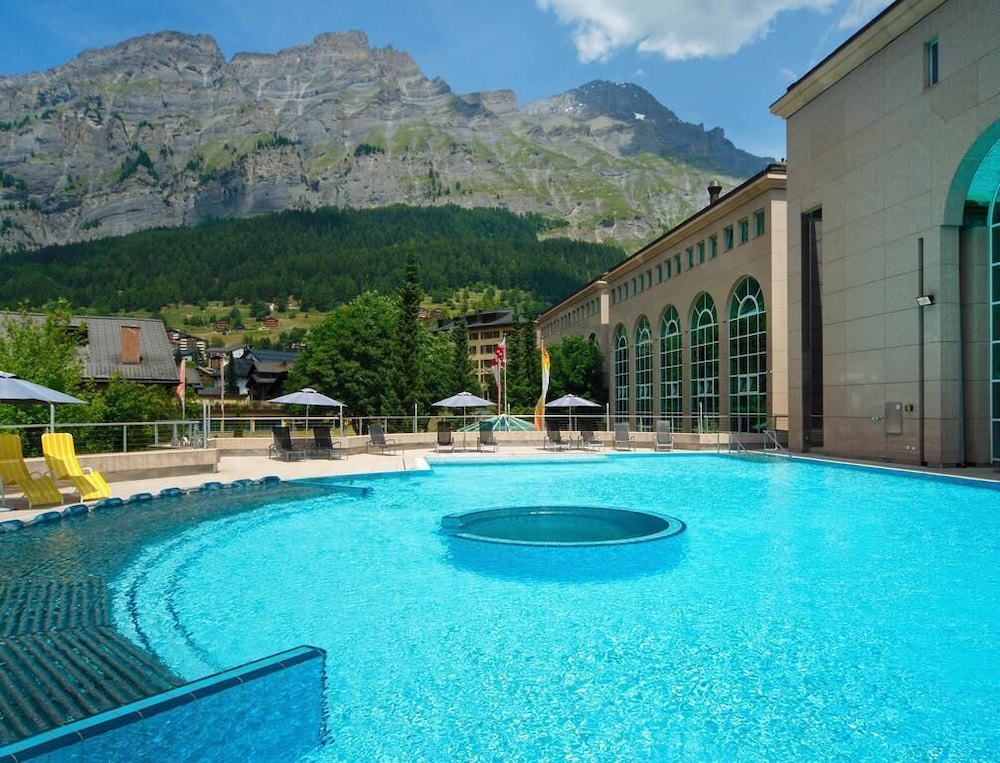 Thermal Hotels And Walliser Alpentherme Leukerbad 48/77