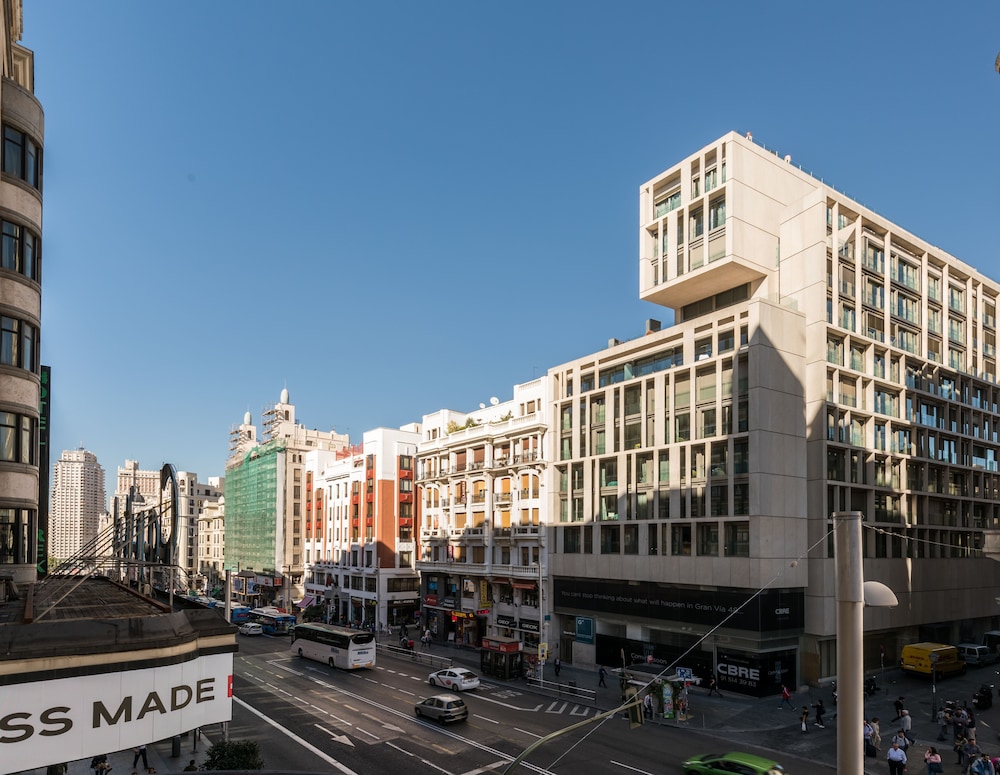 SmartRental Collection Gran Via Centric II 44/57