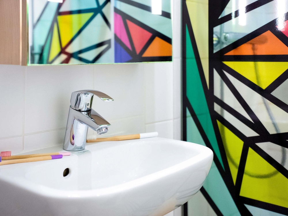 Ibis Styles Paris Maine Montparnasse 64/66