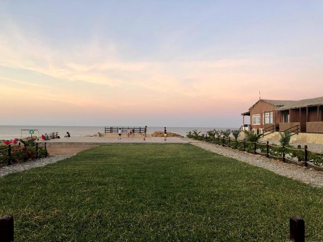 Turtle Beach Resort 47/50